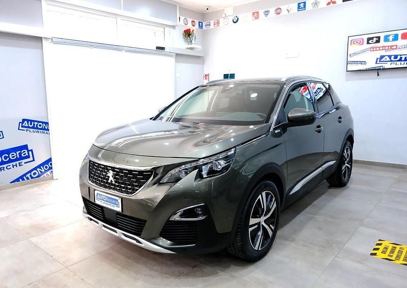 Usata Peugeot 3008 Allure 131 CV (96 kW) 2019 Grigio Station wagon