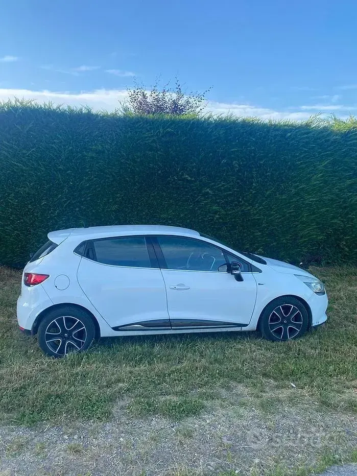Usata Renault Clio IV 75 CV (55 kW) 2015 Bianco Berlina