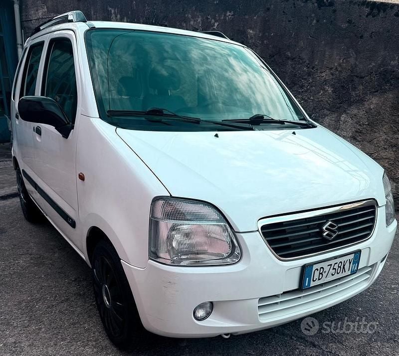 Usata Suzuki Wagon R+ 76 CV (55 kW) 2002 Monovolume