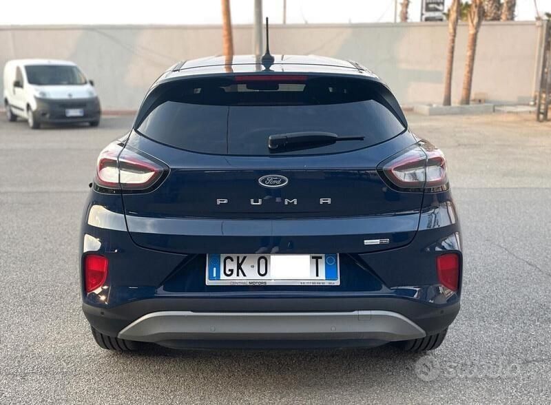 Usata Ford Puma Titanium 125 CV (91 kW) 2022 Blu SUV