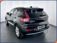 Usata Volvo XC40 Momentum 163 CV (119 kW) 2018 Nero SUV