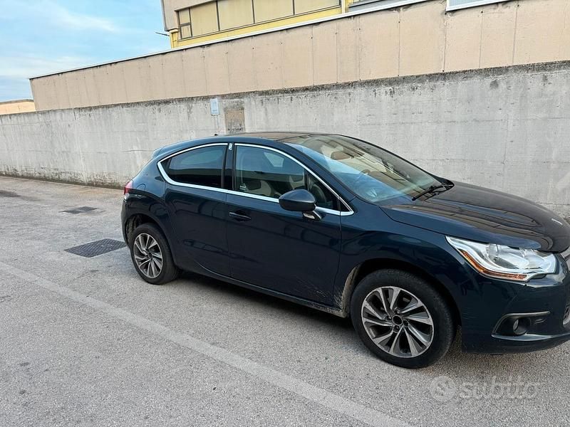 Usata DS Automobiles DS4 111 CV (81 kW) 2014 Blu Berlina