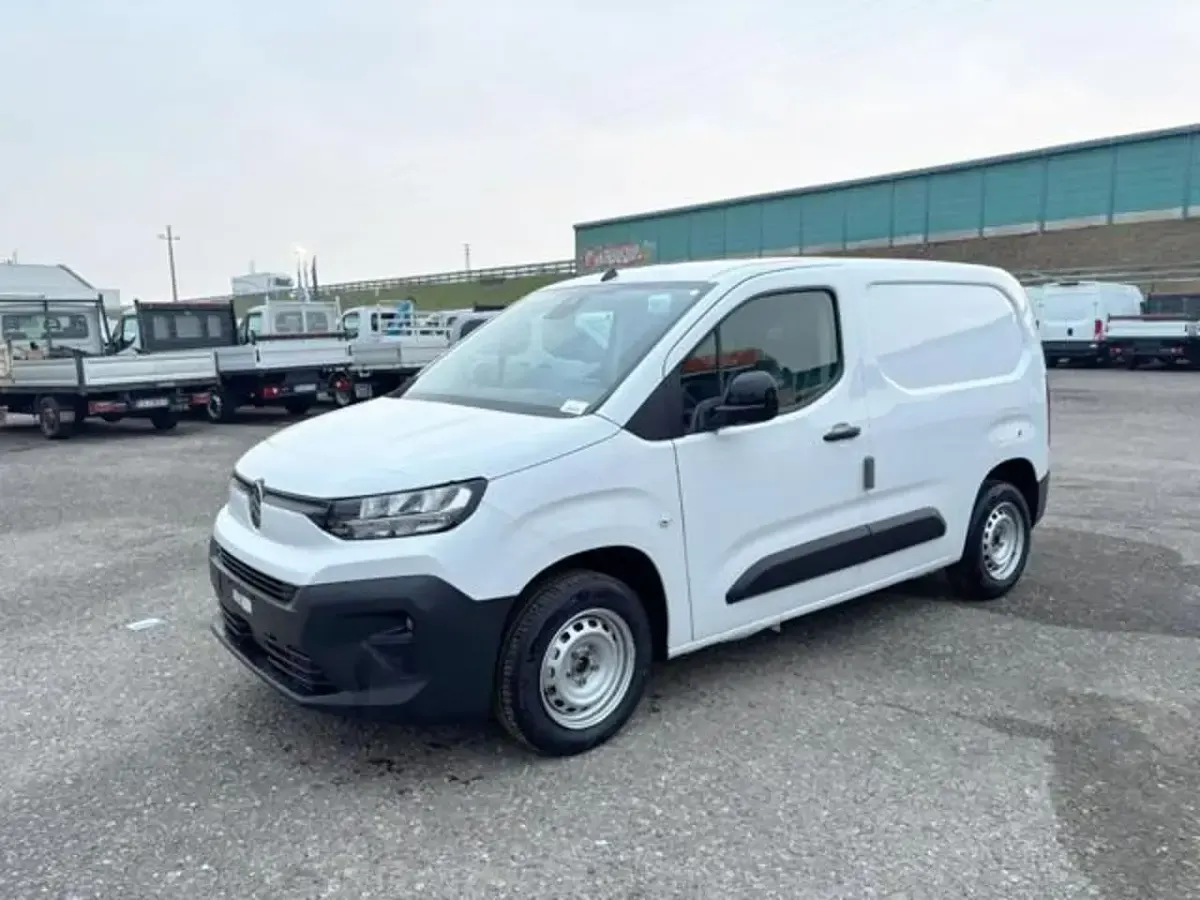 Usata Citroën Berlingo 102 CV (75 kW) 2025 Monovolume