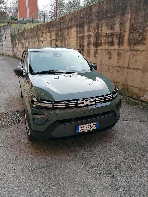 Usata Dacia Spring 33 kW (45 CV) 2024 Verde Utilitaria