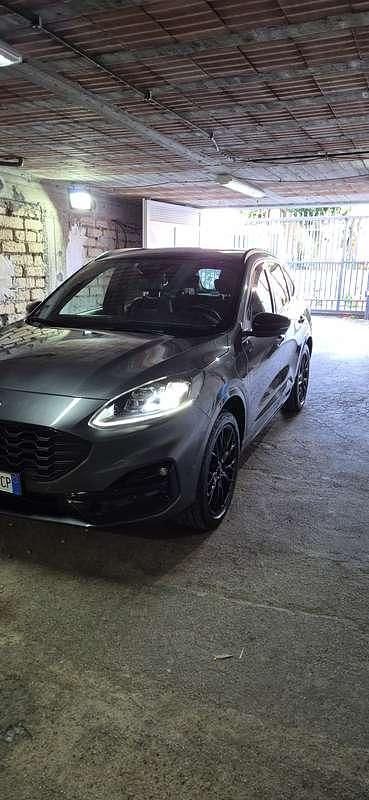 Usata Ford Kuga ST-Line X 258 CV (189 kW) 2023 Grigio SUV