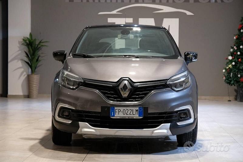 Usata Renault Captur Intens 90 CV (66 kW) 2018 Grigio SUV