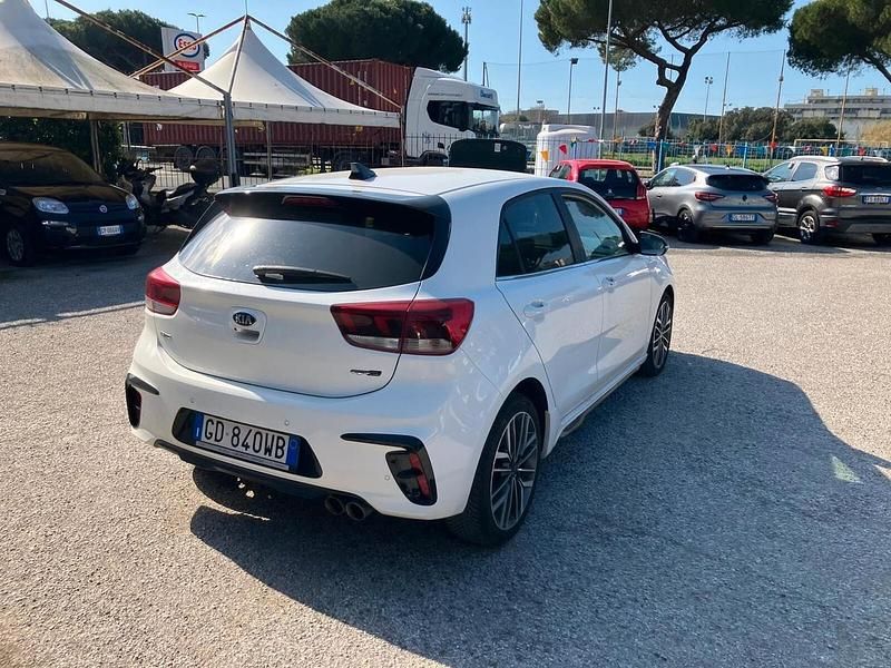 Usata Kia Rio GT-Line 101 CV (74 kW) 2021 Bianco Berlina