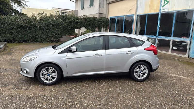 Usata Ford Focus Titanium 115 CV (84 kW) 2014 Argento Berlina