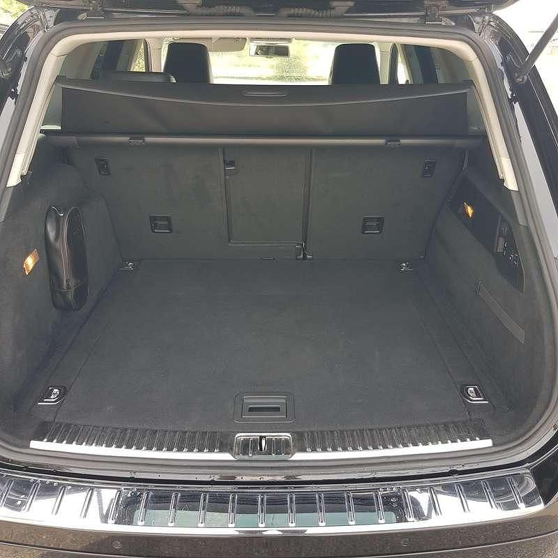 Usata VW Touareg Executive 239 CV (175 kW) 2011 Nero SUV