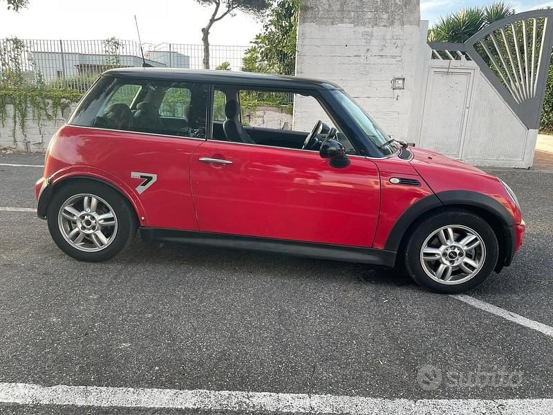 Usata Mini Cooper 2006 Rosso Utilitaria