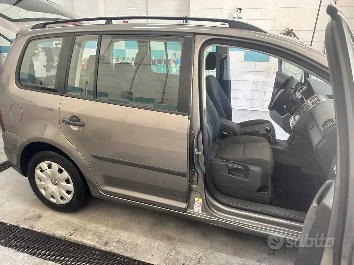 Usata VW Touran Conceptline 102 CV (75 kW) 2008 Monovolume