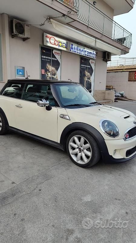 Bianco Usata 2011 Mini Cooper Utilitaria | 4200 € (Super prezzo) - Immagine 1/4