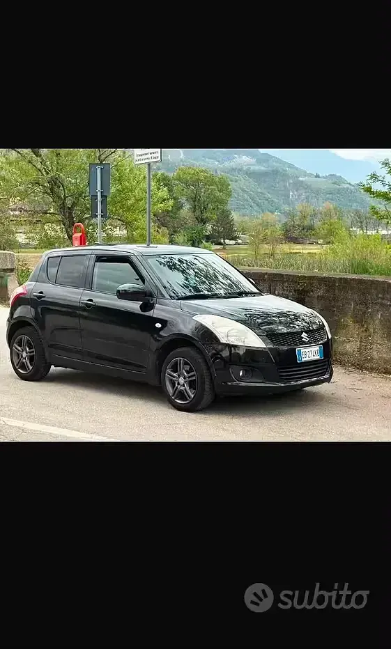 Usata Suzuki Swift 94 CV (69 kW) 2010 Nero Utilitaria