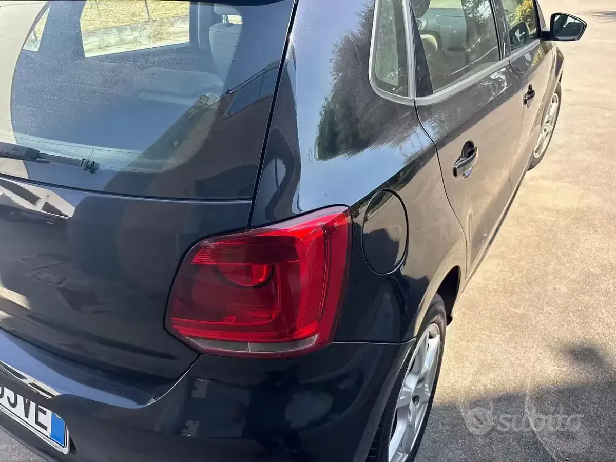 Usata VW Polo Trendline 75 CV (55 kW) 2011 Nero Berlina