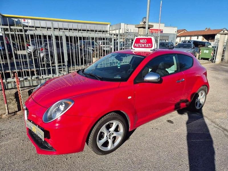 Usata Alfa Romeo MiTo 120 CV (88 kW) 2018 Rosso Utilitaria