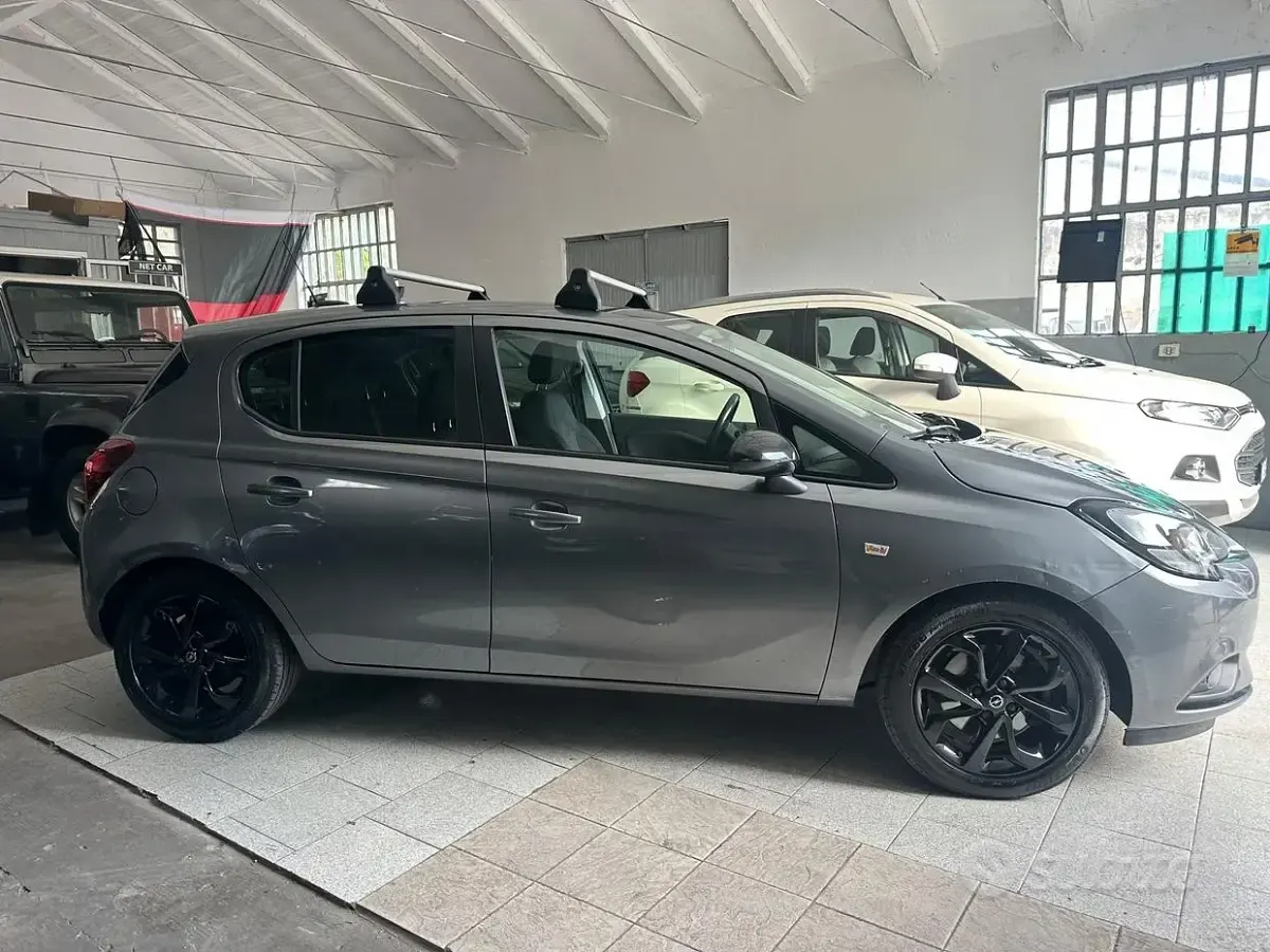 Usata Opel Corsa 75 CV (55 kW) 2018 Grigio Utilitaria