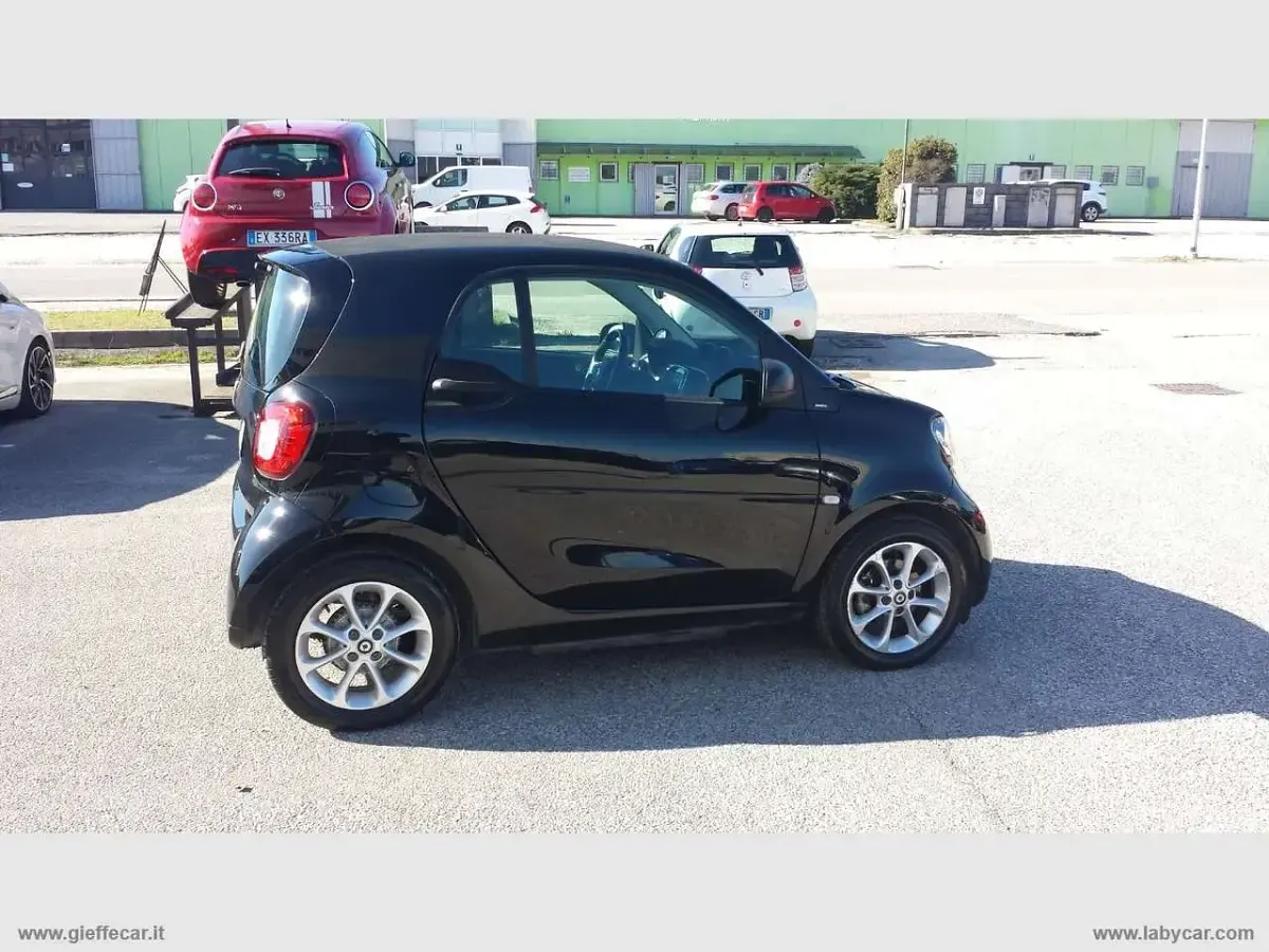 Usata Smart ForTwo Electric Drive Passion 41 kW (56 CV) 2018 Nero Coupé