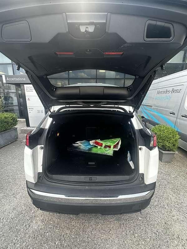 Usata Peugeot 3008 Business-Line 131 CV (96 kW) 2019 Bianco SUV