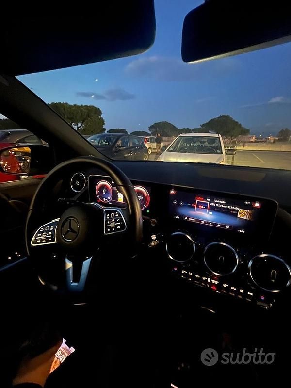 Usata Mercedes GLA200 2020 Nero SUV