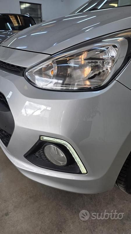 Usata Hyundai i10 Style 65 CV (47 kW) 2014 Grigio Utilitaria