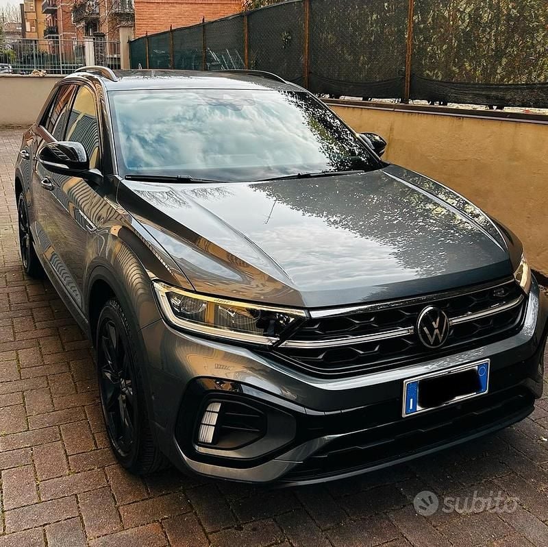 Usata VW T-Roc R-line 110 CV (80 kW) 2023 SUV