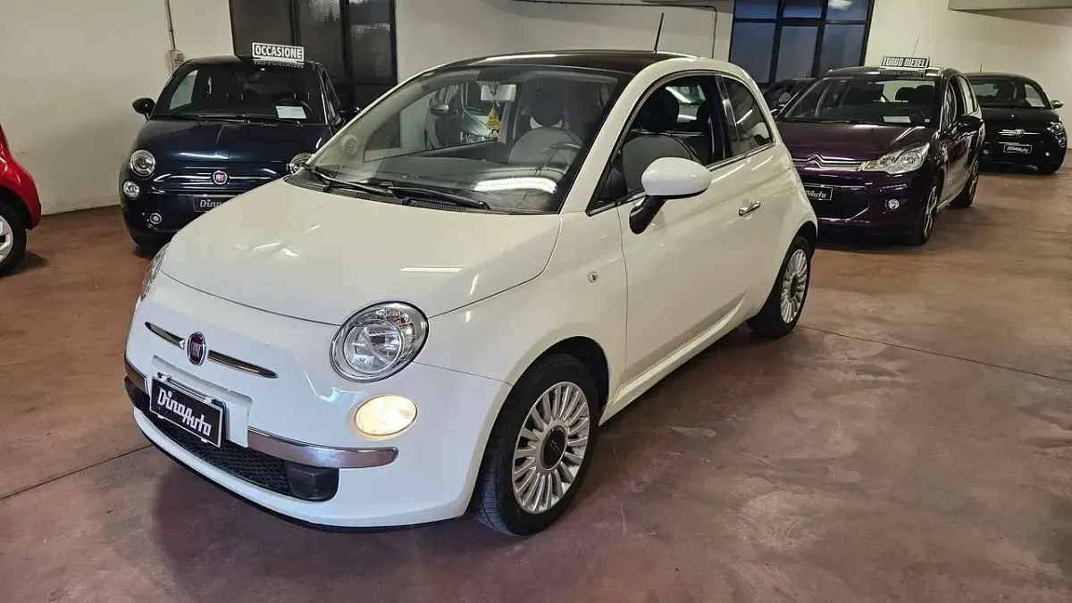Usata Fiat 500 Lounge 69 CV (50 kW) 2013 Bianco Utilitaria