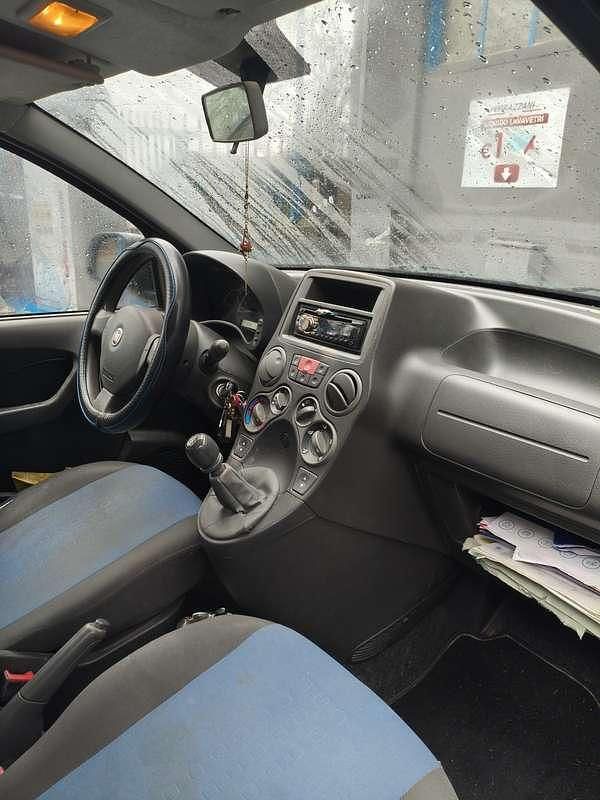 Usata Fiat Panda Active 69 CV (50 kW) 2012 Blu Utilitaria