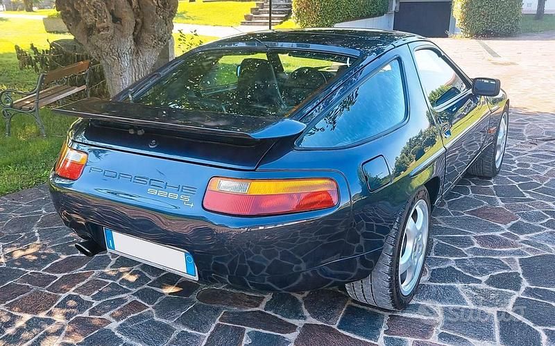 Usata Porsche 928 320 CV (235 kW) 1987 Blu Coupé