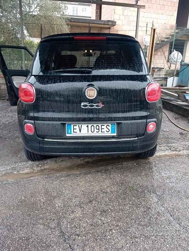 Usata Fiat 500L Living 105 CV (77 kW) 2014 Nero Monovolume