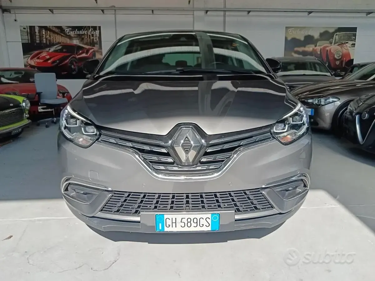 Usata Renault Scénic IV Intens 140 CV (102 kW) 2021 Grigio Monovolume
