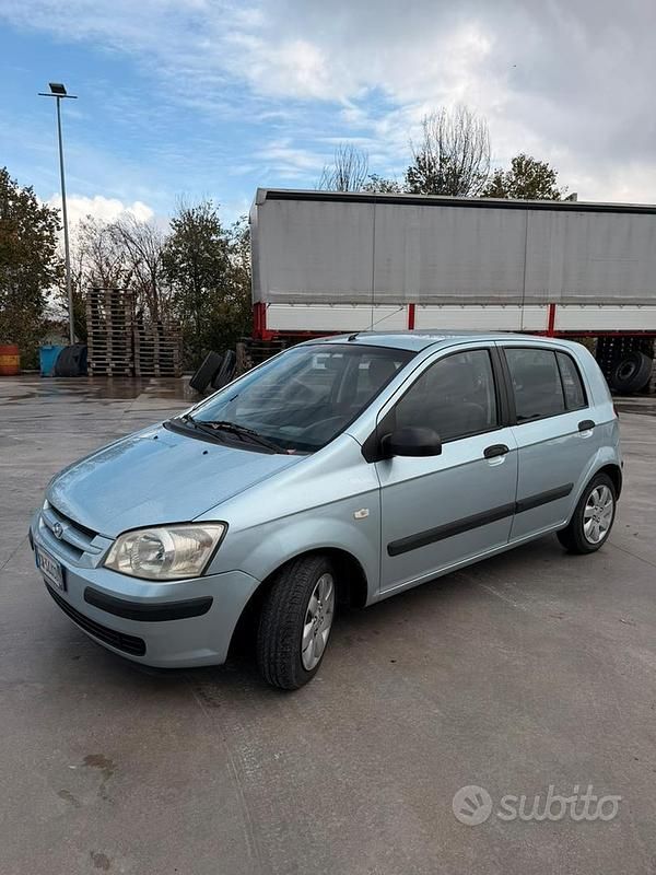 Usata Hyundai Getz 63 CV (46 kW) 2004 Blu Utilitaria