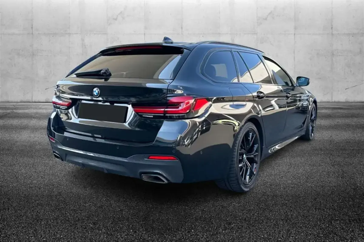 Usata BMW 520 M Sport 190 CV (139 kW) 2023 Nero Berlina