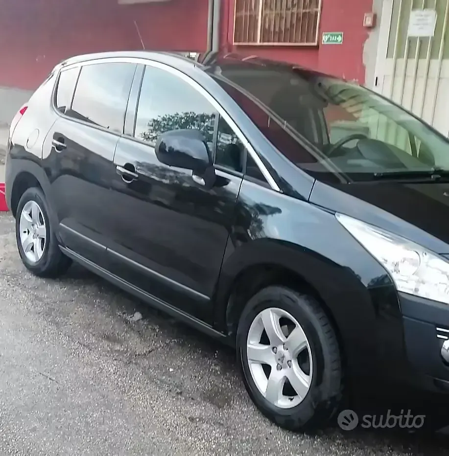 Usata Peugeot 3008 109 CV (80 kW) 2011 Nero Station wagon