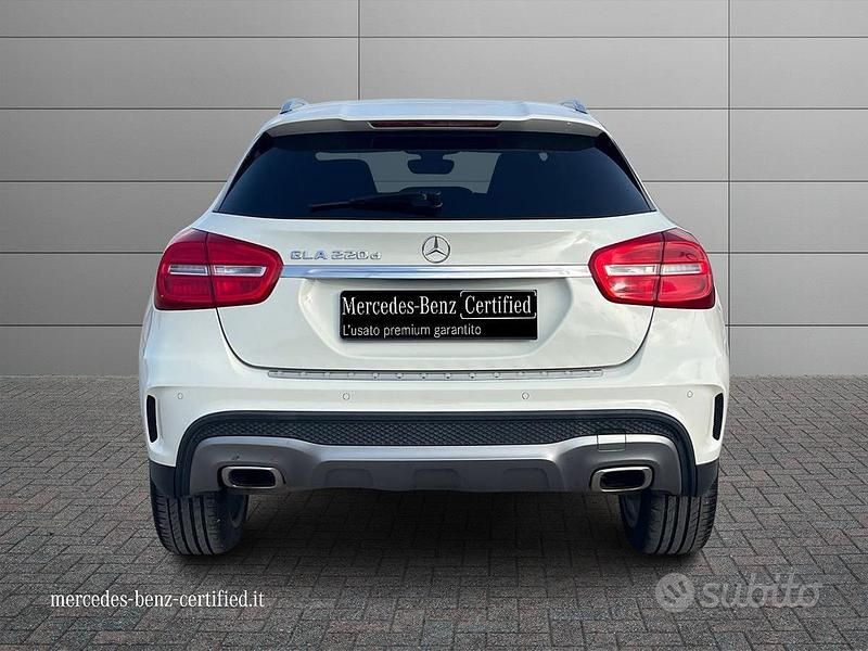 Usata Mercedes GLA220 Premium 177 CV (130 kW) 2017 Bianco SUV