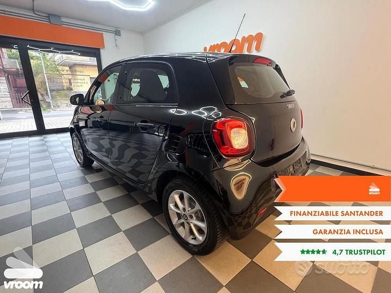 Usata Smart ForFour Passion 71 CV (52 kW) 2017 Utilitaria