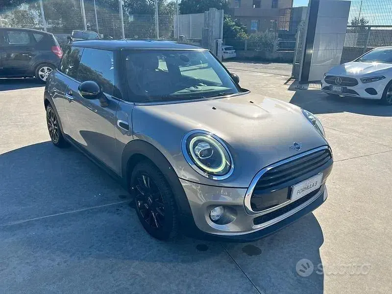 Usata Mini Cooper D Hype 116 CV (85 kW) 2019 Grigio Utilitaria