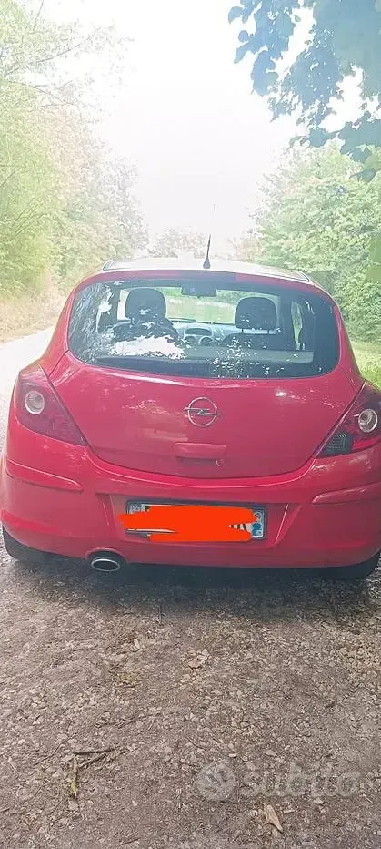 Usata Opel Corsa 80 CV (58 kW) 2007 Rosso Utilitaria