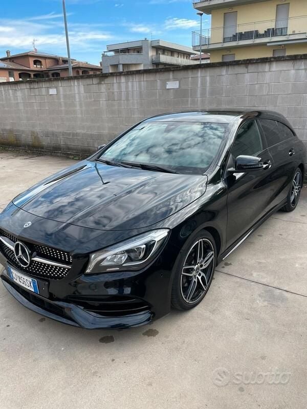 Usata Mercedes CLA200 AMG 156 CV (114 kW) 2018 Nero Station wagon