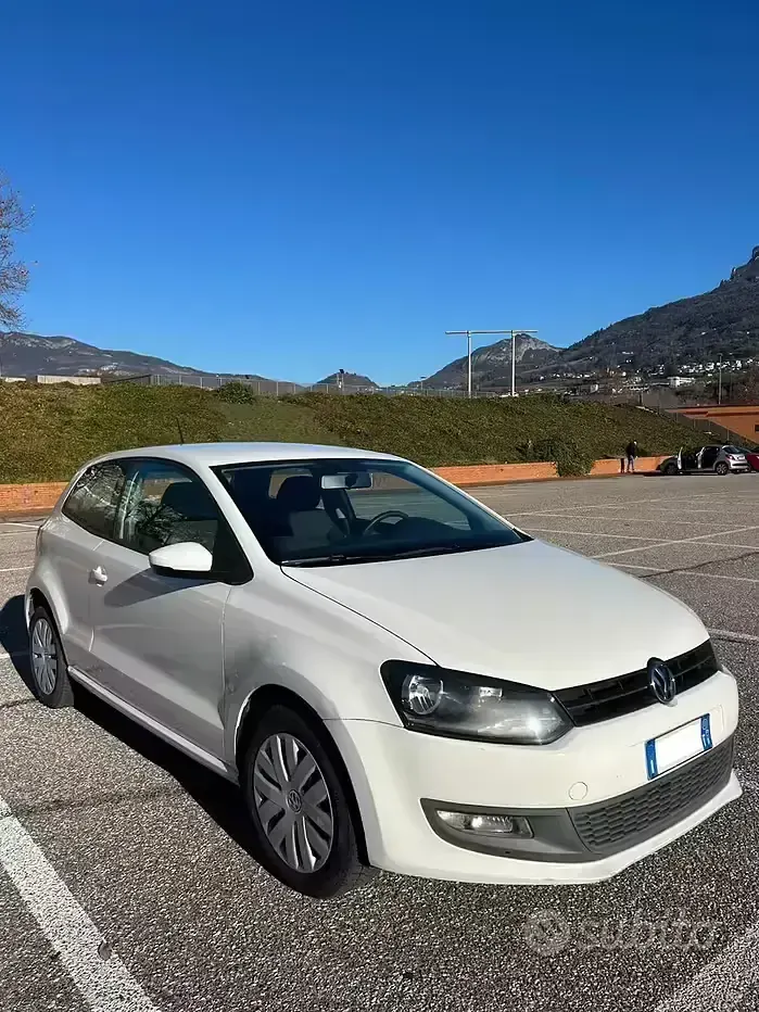 Usata VW Polo 85 CV (62 kW) 2011 Bianco Utilitaria