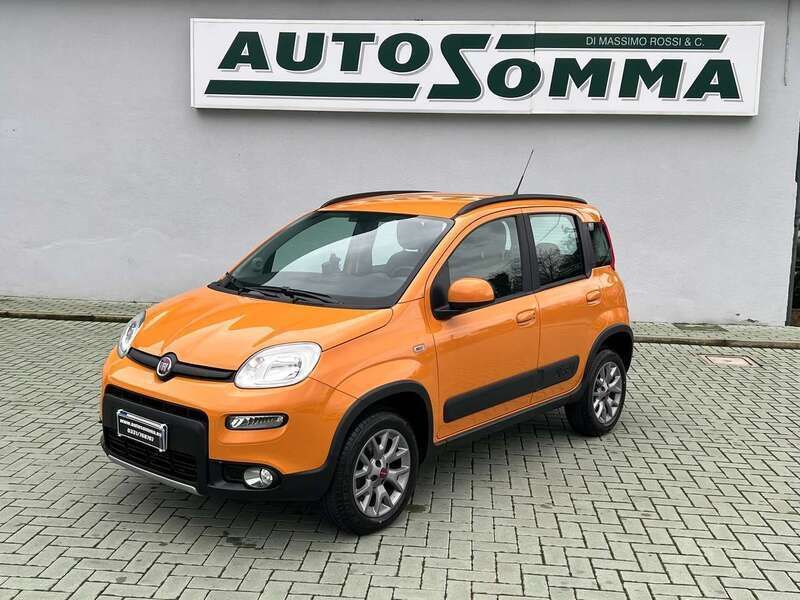 Usata Fiat Panda 4x4 S 86 CV (63 kW) 2017 Arancione Utilitaria
