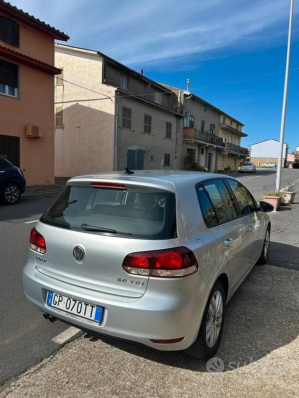 Usata VW Golf VI 140 CV (102 kW) 2010 Grigio Utilitaria