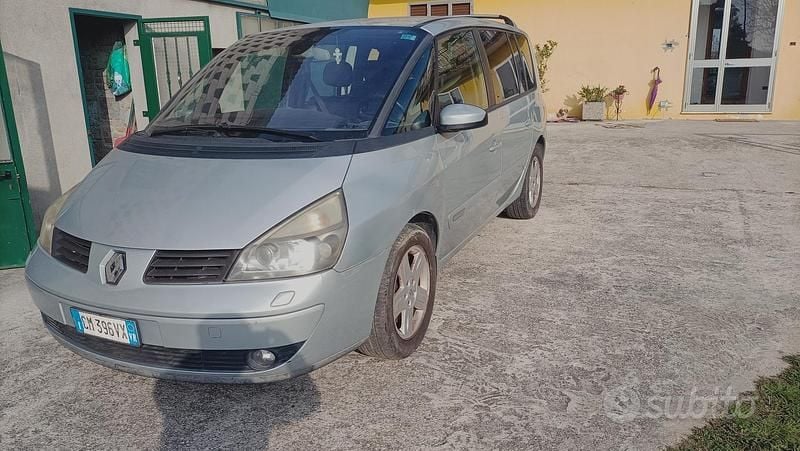 Usata Renault Espace Initiale 150 CV (110 kW) 2004 Grigio Berlina