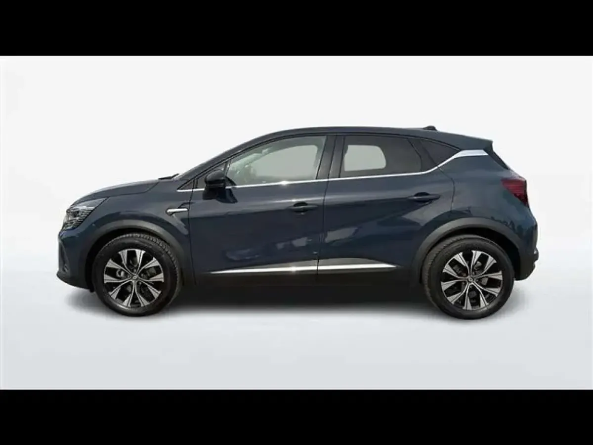 Usata Renault Captur Techno 145 CV (106 kW) 2023 Grigio scuro SUV