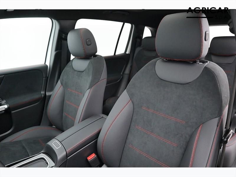 Nuova Mercedes GLB200 AMG Line Premium 150 CV (110 kW) 2025 Bianco SUV