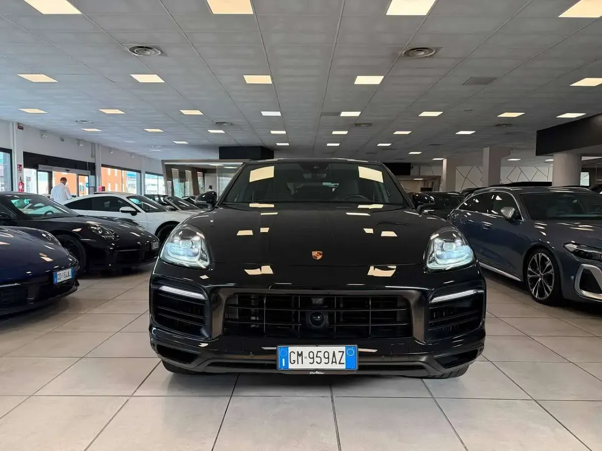 Usata Porsche Cayenne 340 CV (250 kW) 2023 Nero SUV
