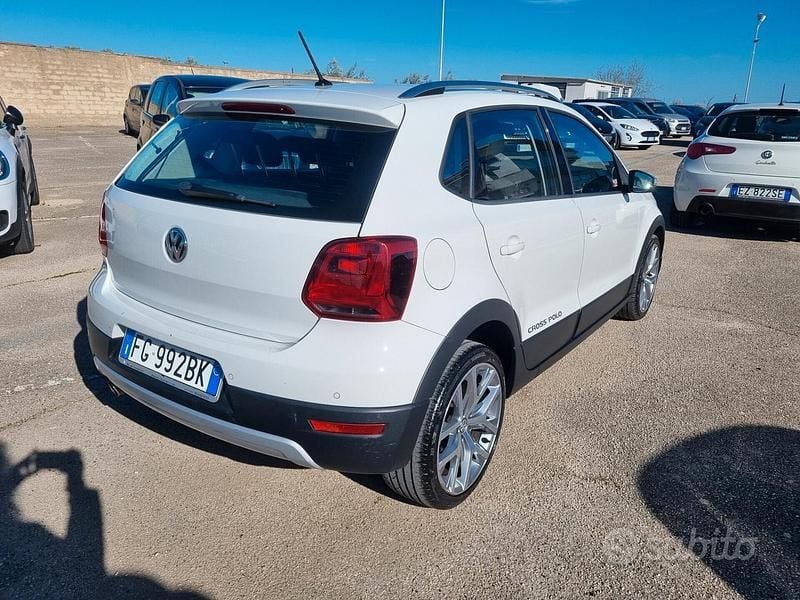 Usata VW Polo Cross 90 CV (66 kW) 2017 Bianco Utilitaria