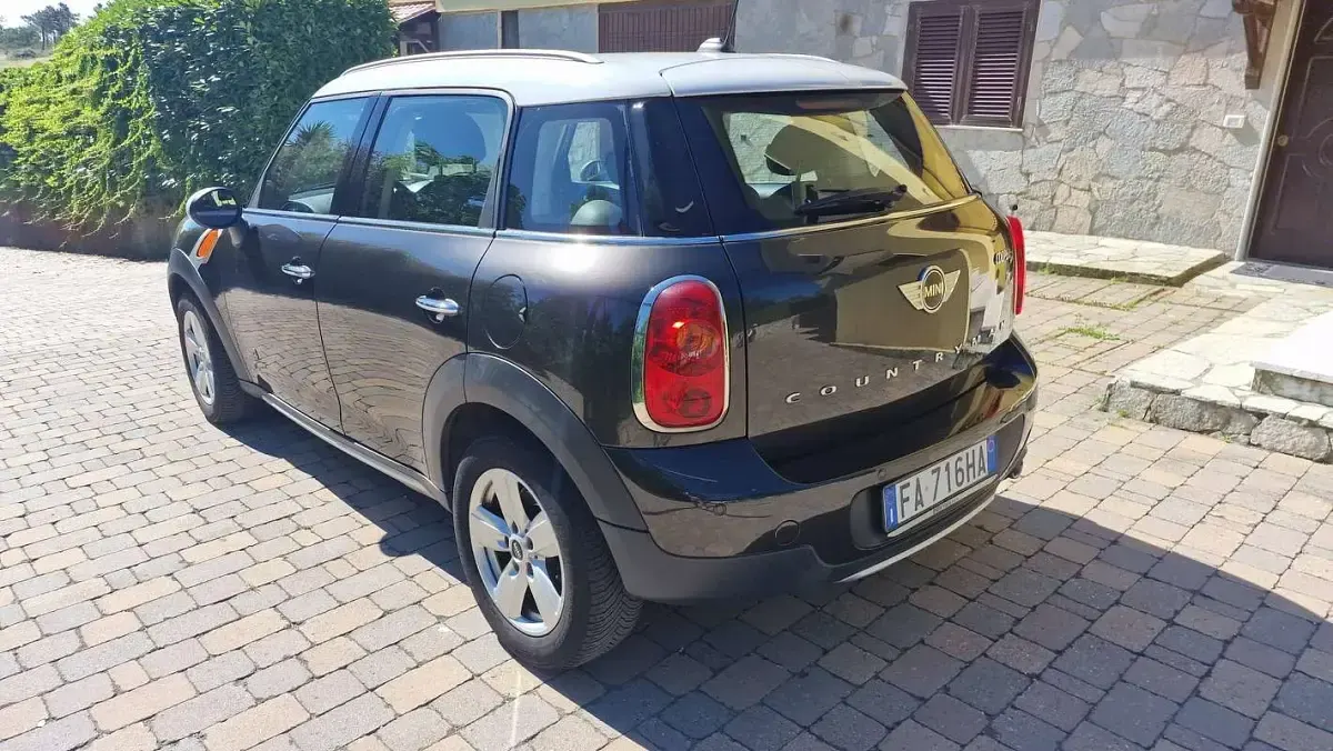 Usata Mini Cooper Countryman 111 CV (81 kW) 2015 Nero SUV