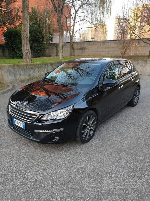 Usata Peugeot 308 120 CV (88 kW) 2016 Berlina