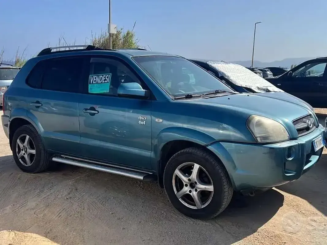 Usata Hyundai Tucson Dynamiq 113 CV (83 kW) 2004 Blu/azzurro SUV