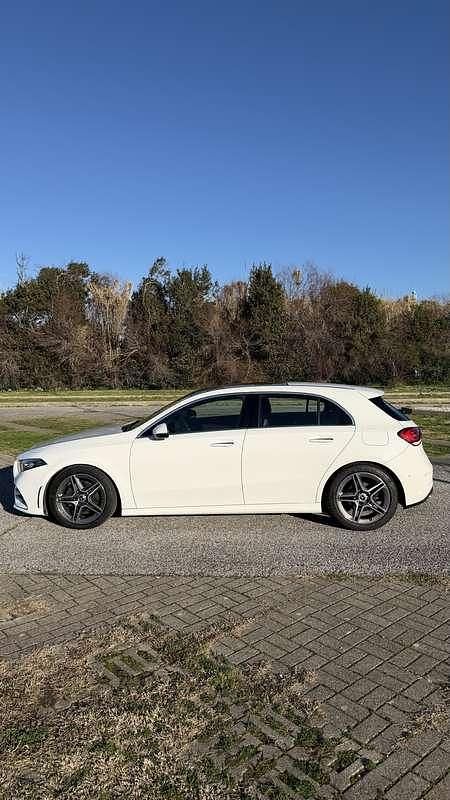 Usata Mercedes A180 Premium 116 CV (85 kW) 2021 Berlina
